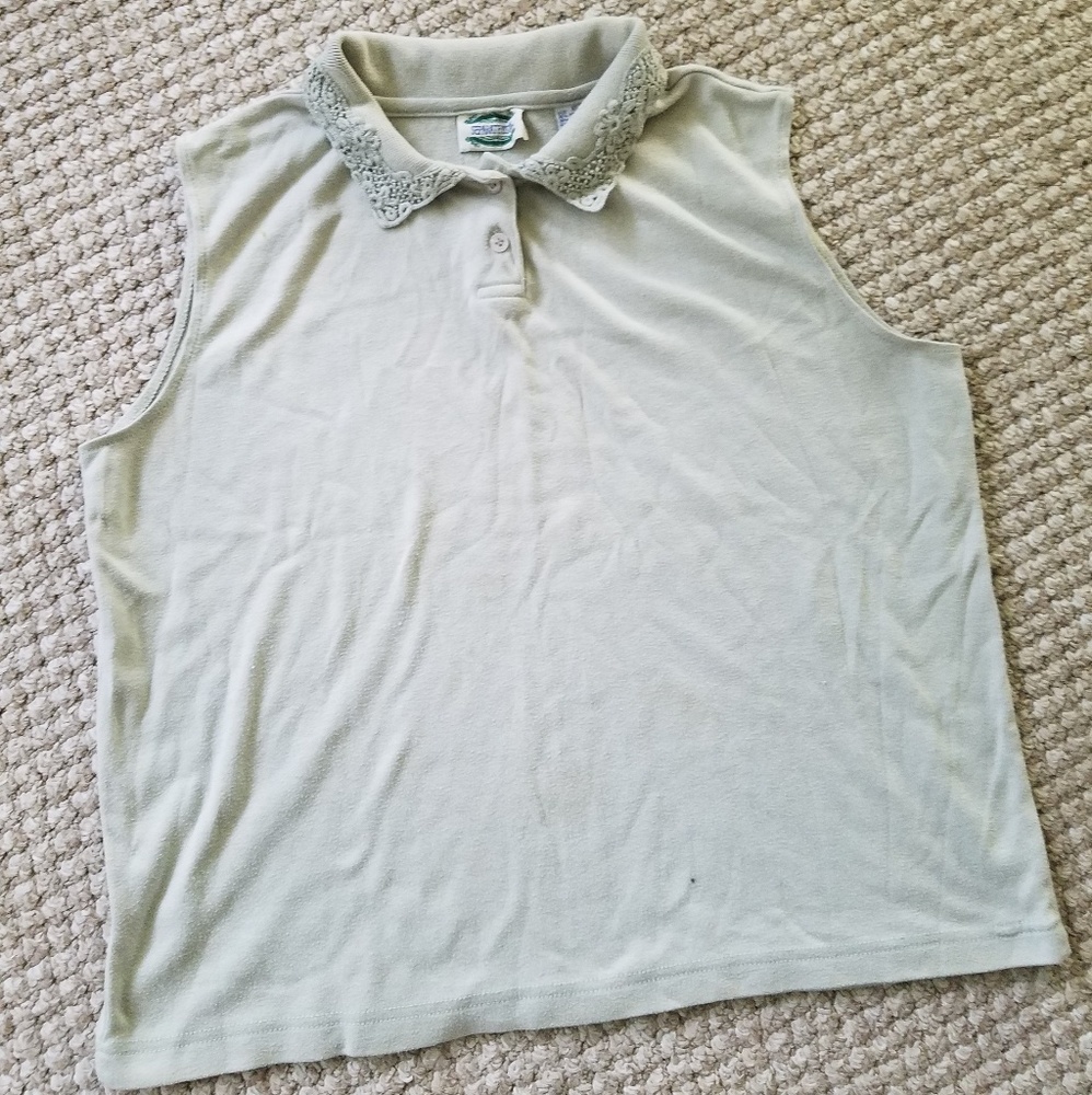 Vintage Separate Issue Embroidered Collar Tank Top